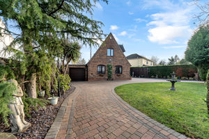 Photo 56- click for photo gallery